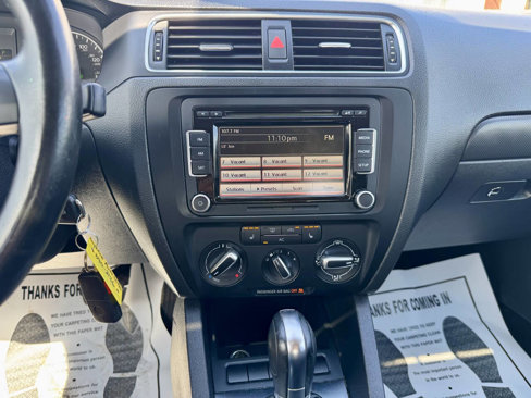 Used 2012 Volkswagen Jetta SE image 19