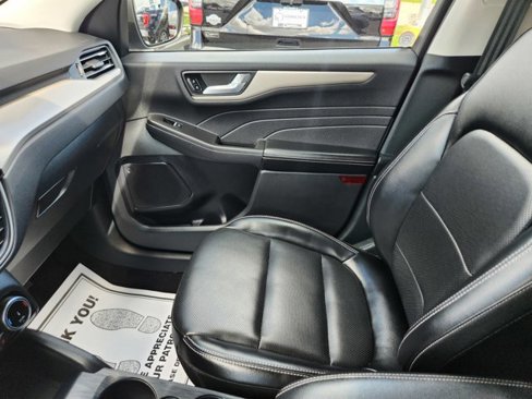 Used 2022 Ford Escape SEL image 15