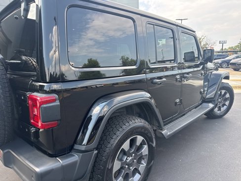 Used 2018 Jeep Wrangler Unlimited Sahara image 4