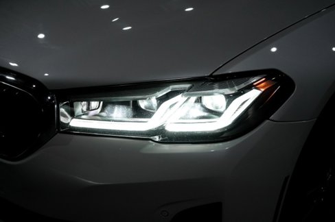 Used 2021 BMW 530i w/ Convenience Package image 8