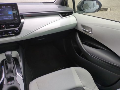Used 2021 Toyota Corolla SE image 17