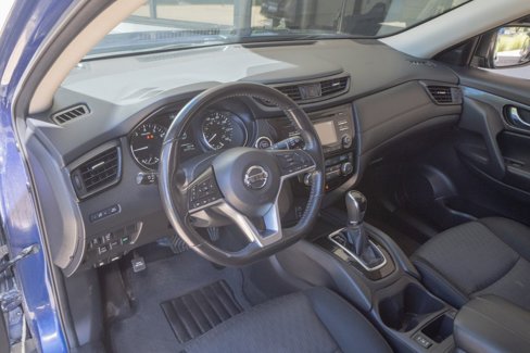 Used 2017 Nissan Rogue SV image 9