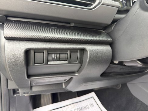 Used 2024 Subaru Crosstrek 2.0i Premium image 21