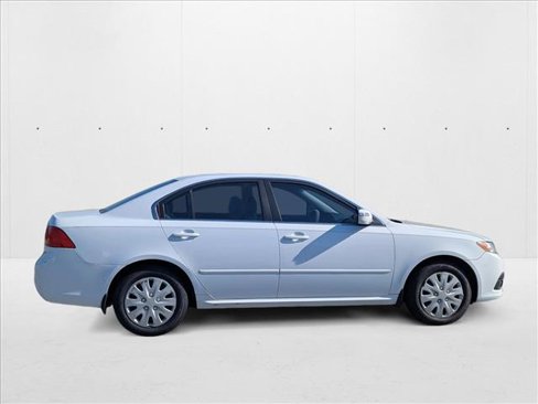 Used 2009 Kia Optima LX image 2