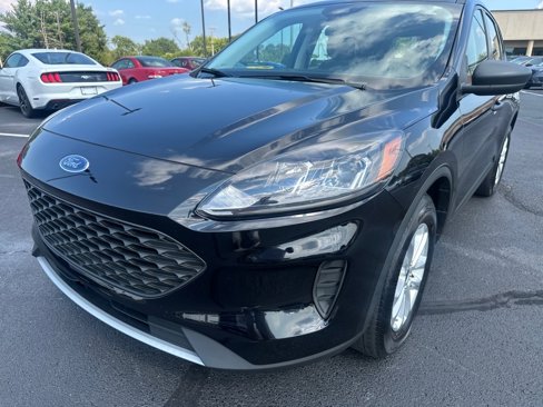 Used 2022 Ford Escape S image 3