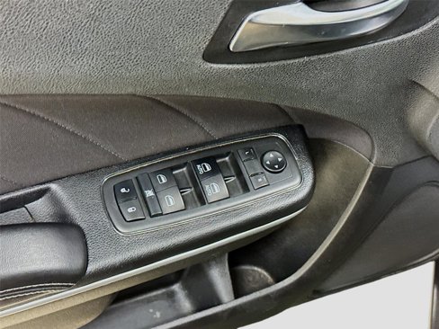 Used 2019 Dodge Charger SXT image 17