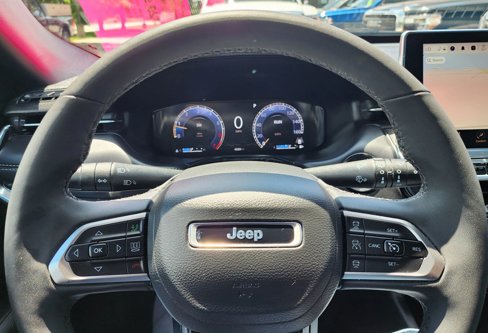 Used 2024 Jeep Compass Limited w/ High Altitude Package image 23