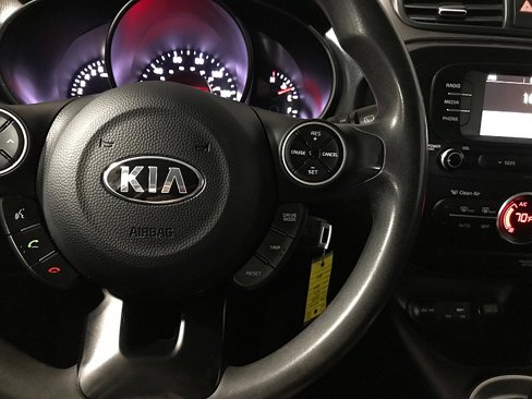 Used 2017 Kia Soul + image 25