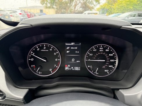 Used 2024 Subaru Crosstrek 2.0i Premium image 31