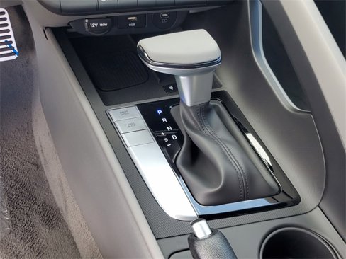 New 2025 Hyundai Elantra Sport image 24