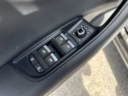 Used 2021 Audi Q7 3.0T Premium image 39