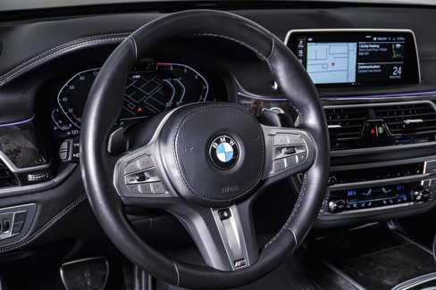 Used 2022 BMW 750i xDrive w/ Executive Package image 23