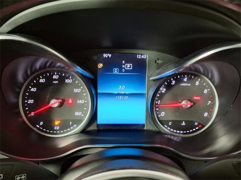 Used 2020 Mercedes-Benz GLC 300 4MATIC image 28