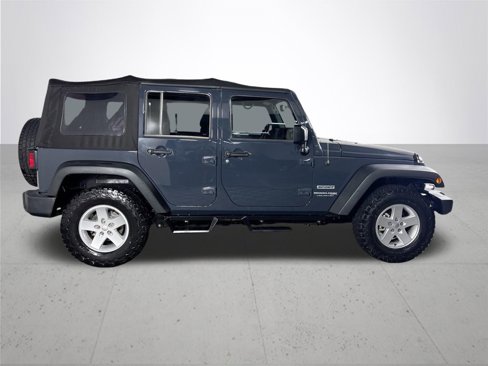 Used 2018 Jeep Wrangler Unlimited Sport S image 5