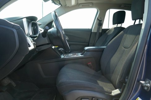 Used 2017 Chevrolet Equinox LT image 19