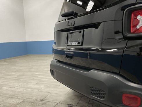 Used 2023 Jeep Renegade Altitude w/ Sun/Sound Group image 33