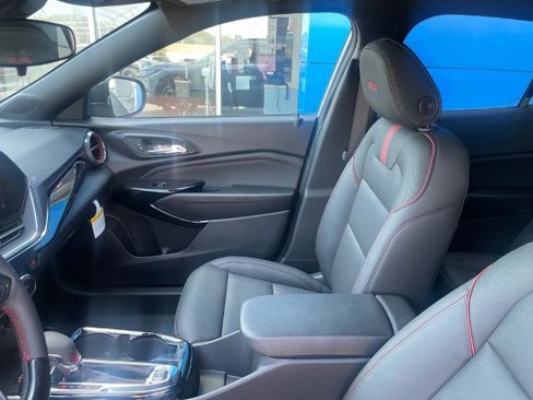 New 2026 Chevrolet Trax RS image 18