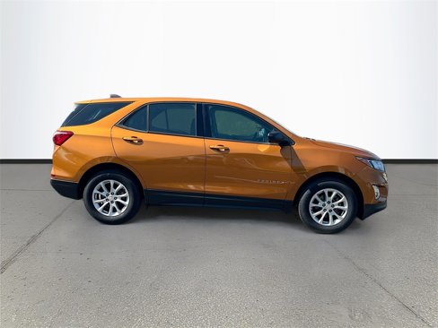 Used 2018 Chevrolet Equinox LS image 8
