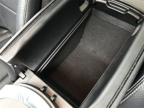 Used 2015 Mercedes-Benz C 300 4MATIC Sedan image 4