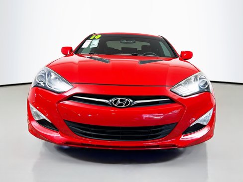 Used 2014 Hyundai Genesis 2.0T image 11