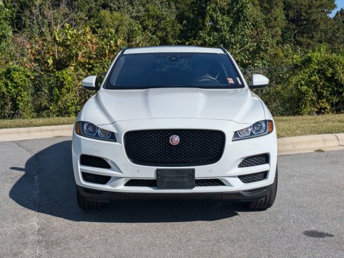 Used 2020 Jaguar F-PACE Premium image 2