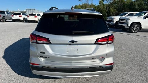 Certified 2022 Chevrolet Equinox RS image 4