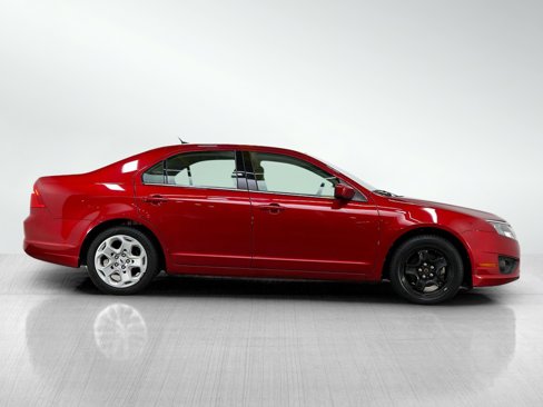 Used 2010 Ford Fusion SE image 6