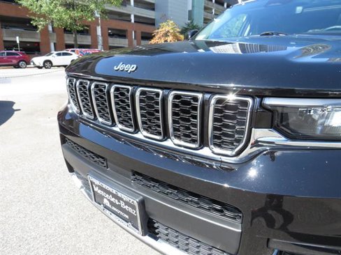 Used 2021 Jeep Grand Cherokee L Limited image 28