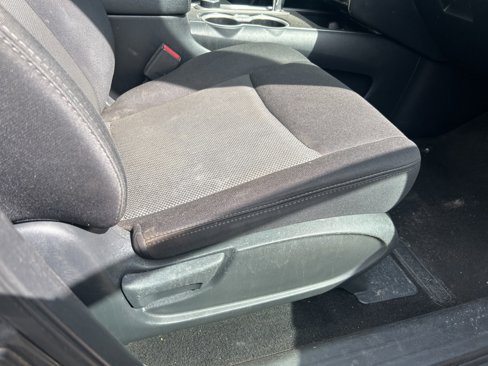 Used 2020 Nissan Pathfinder SV image 24