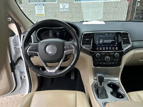 Used 2020 Jeep Grand Cherokee Limited image 11