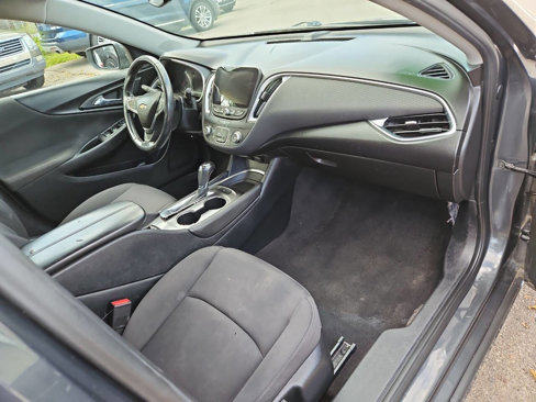 Used 2018 Chevrolet Malibu LT image 12
