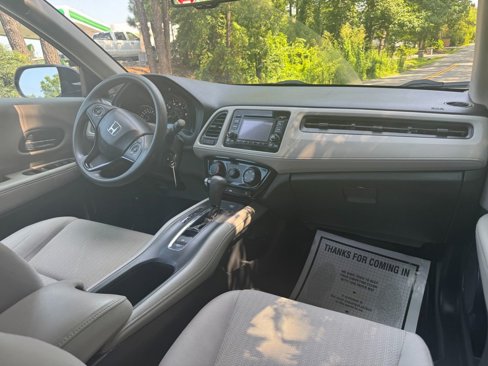 Used 2017 Honda HR-V LX image 18