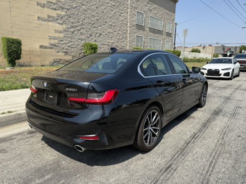 Used 2021 BMW 330i Sedan w/ Premium Package image 3