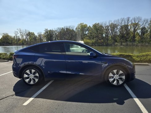 Used 2020 Tesla Model Y Long Range image 6