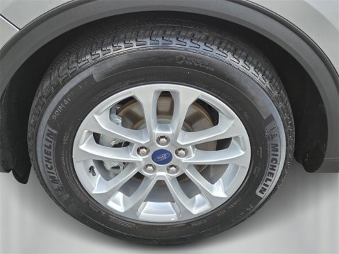 Used 2021 Ford Escape SE image 9