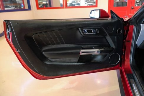 Used 2016 Ford Mustang GT Premium image 37