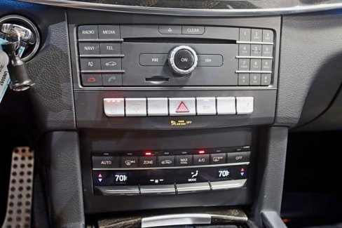 Used 2016 Mercedes-Benz E 350 4MATIC Sedan image 23