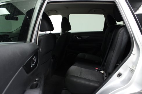 Used 2020 Nissan Rogue SV image 13