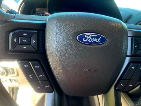 Used 2018 Ford Expedition Max Limited image 12