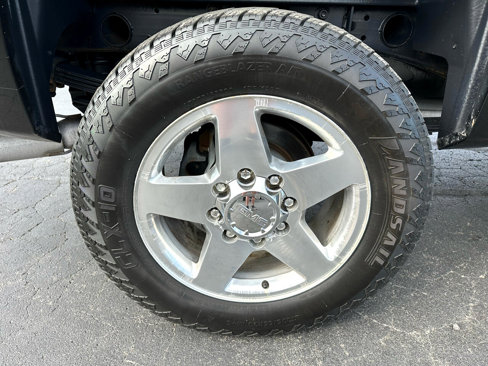 Used 2013 GMC Sierra 2500 Denali w/ Suspension Package, Off-Road image 18