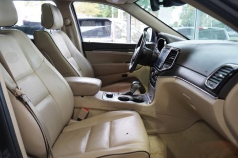 Used 2019 Jeep Grand Cherokee Overland image 22