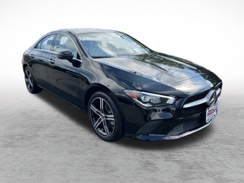Used 2022 Mercedes-Benz CLA 250 4MATIC image 3