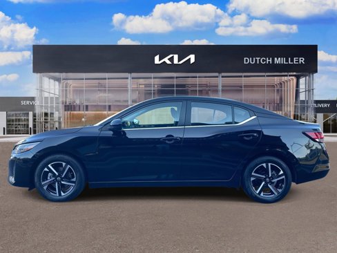 Used 2024 Nissan Sentra SV image 4