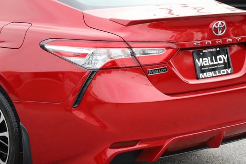 Used 2020 Toyota Camry SE image 7