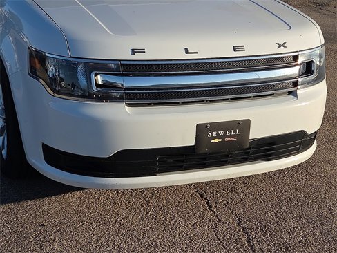 Used 2016 Ford Flex SE image 7