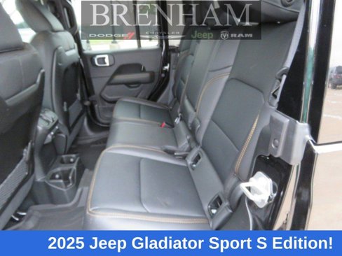 New 2025 Jeep Gladiator Sport w/ Premium Package image 12