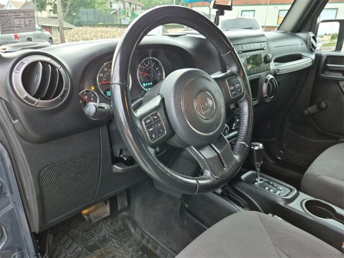 Used 2018 Jeep Wrangler Unlimited Sport image 21