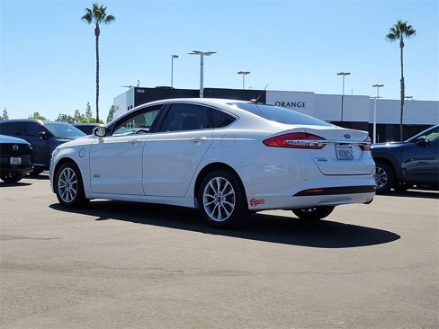 Used 2018 Ford Fusion Energi SE image 3