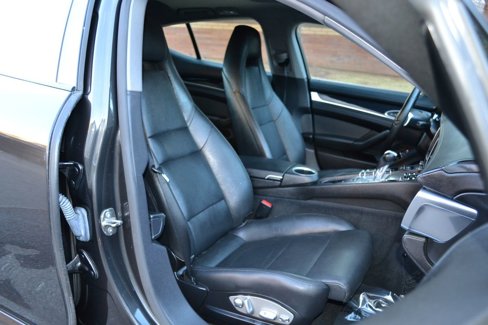 Used 2014 Porsche Panamera 4 w/ Premium Package image 36
