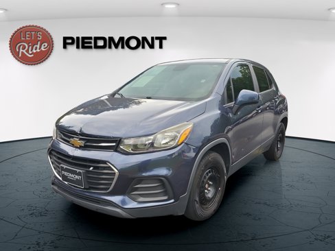 Used 2018 Chevrolet Trax LS image 1
